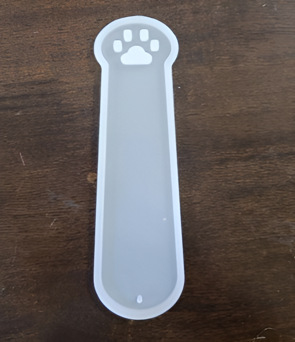 Paw Book Mark Mould (1)