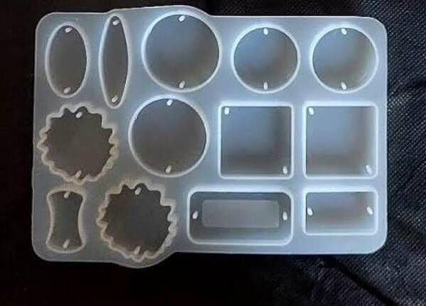 13 Cavity Rakhi mould